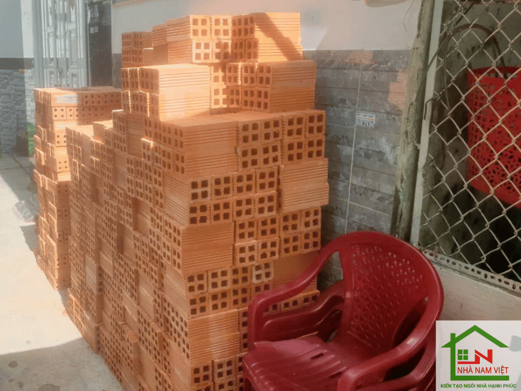 XÂY NHÀ TRONG HẺM